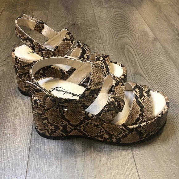 Free People Shoes - Free People Snakeskin Chelsea Platform Sandals